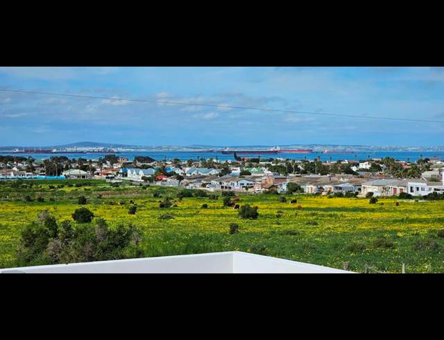 3 BEDROOM HOUSE FOR SALE IN SALDANHA HEIGHTS